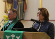 Das Foto zeigt Pastor Andreas Hamburg und Bürgerschaftspräsidentin Antje Grotheer in der Kathedrale St. Paul in Odessa