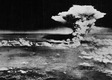 Das Foto zeigt die Atompilzwolke über Hiroshima